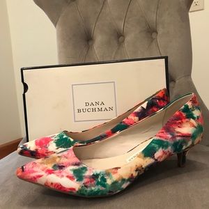Dana Buchman Heels